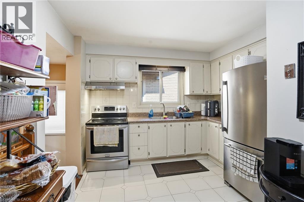 26 Titmouse Court, Hamilton, Ontario  L9A 4Y9 - Photo 10 - 40850776