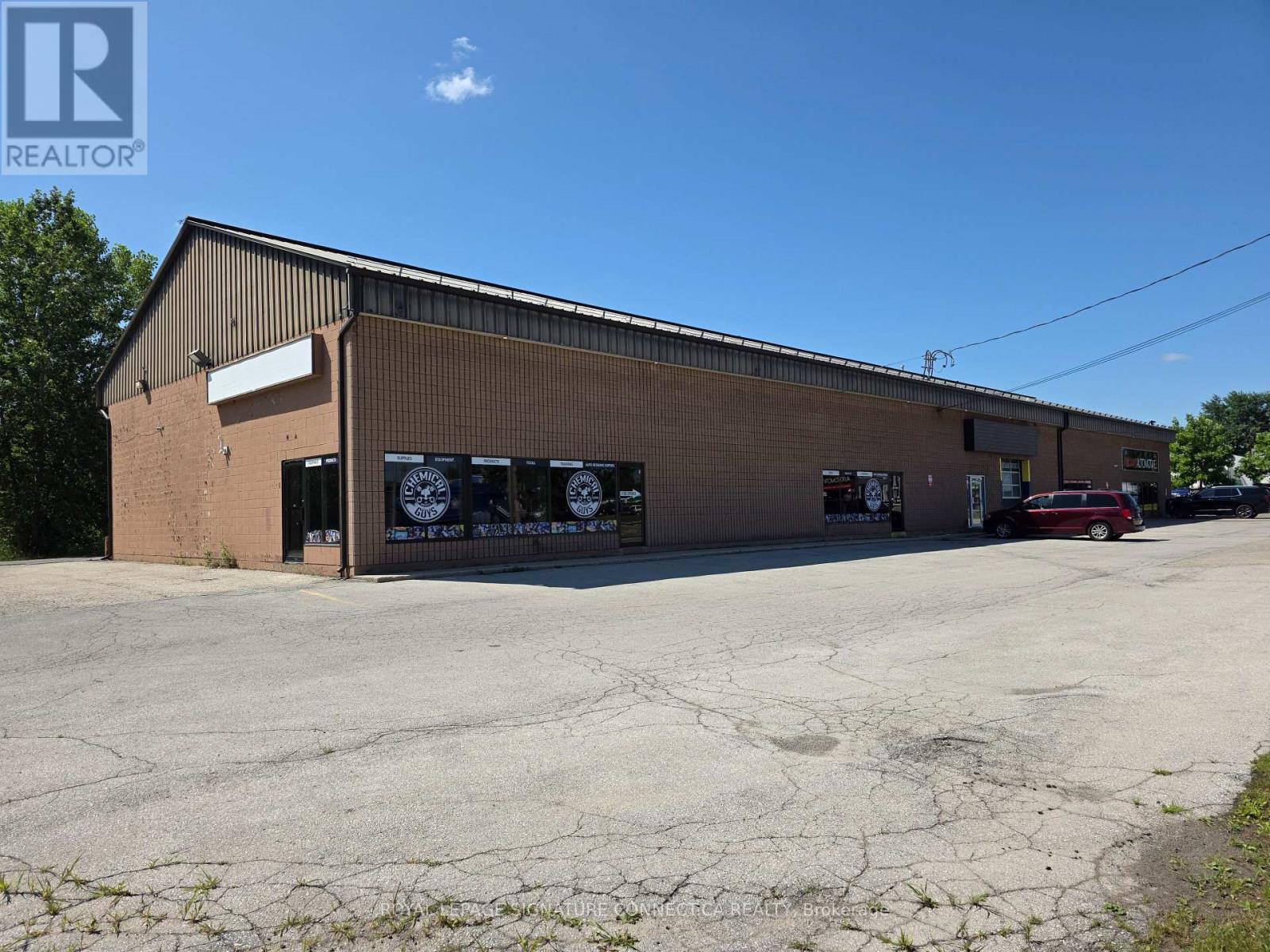 1 - 1215 VICTORIA STREET N, Kitchener, Ontario