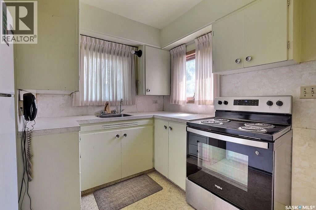 2730 Argyle Street, Regina, Saskatchewan  S4S 0K6 - Photo 3 - SK043619