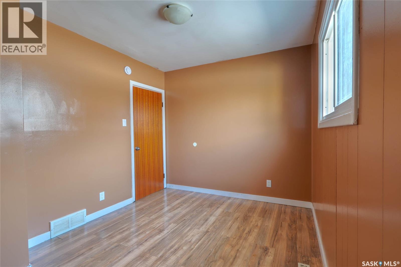 429 St John Street, Regina, Saskatchewan  S4R 1R4 - Photo 7 - SK043611