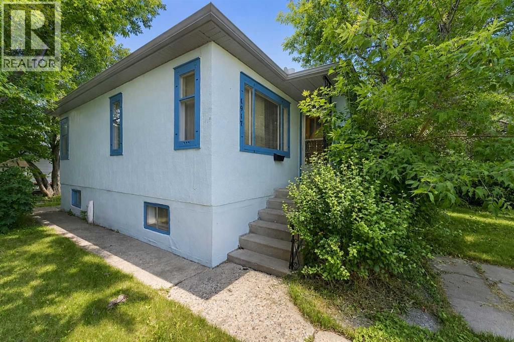 1917 Mountview Crescent NE, Calgary