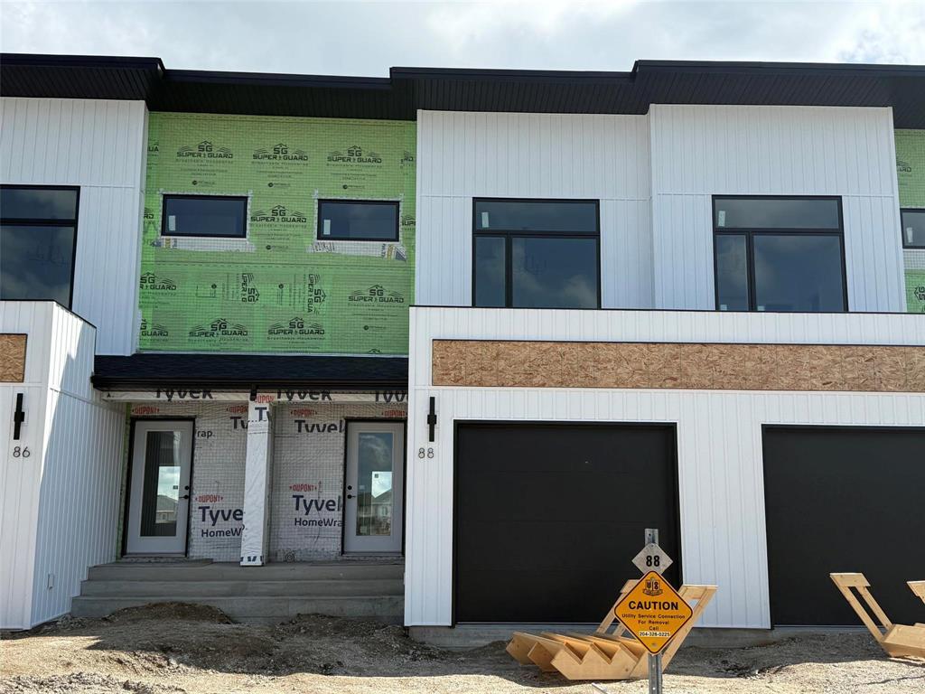 88 Kootenay Way, Steinbach, Manitoba  R5G 2Z7 - Photo 0 - 202617244