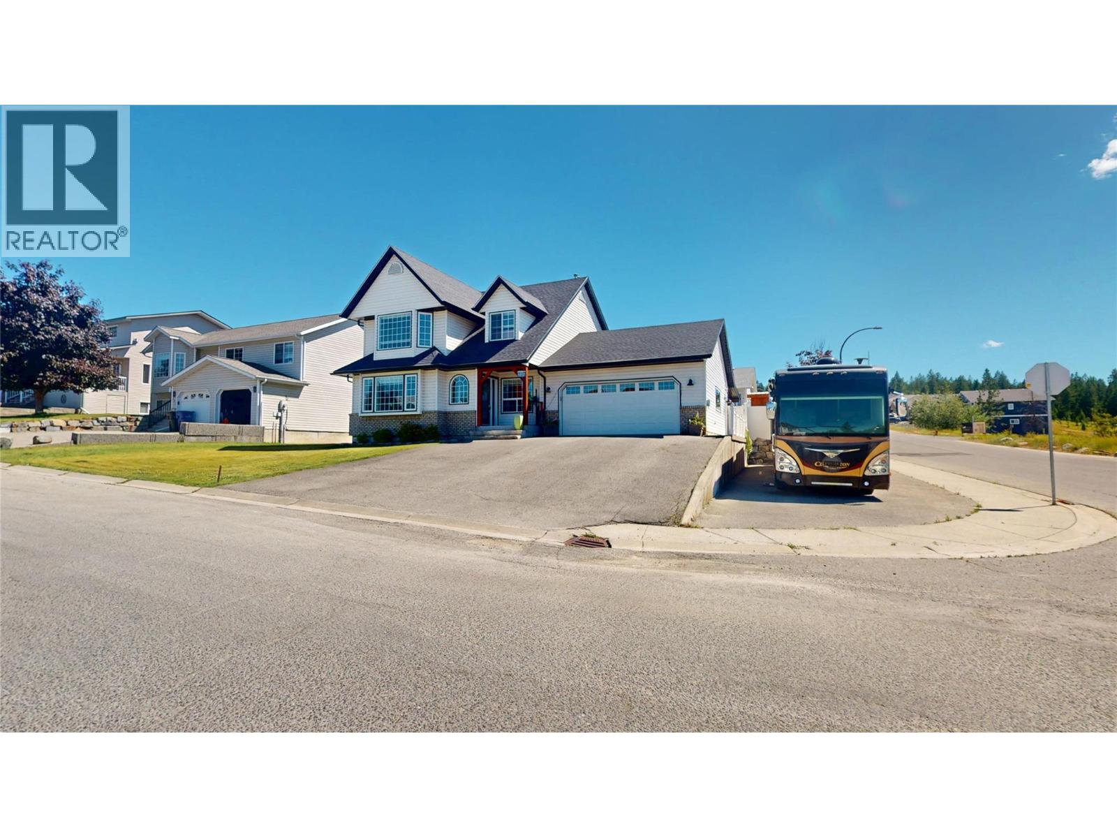 101 15th Street S, Cranbrook, British Columbia  V1C 6A6 - Photo 3 - 10394705