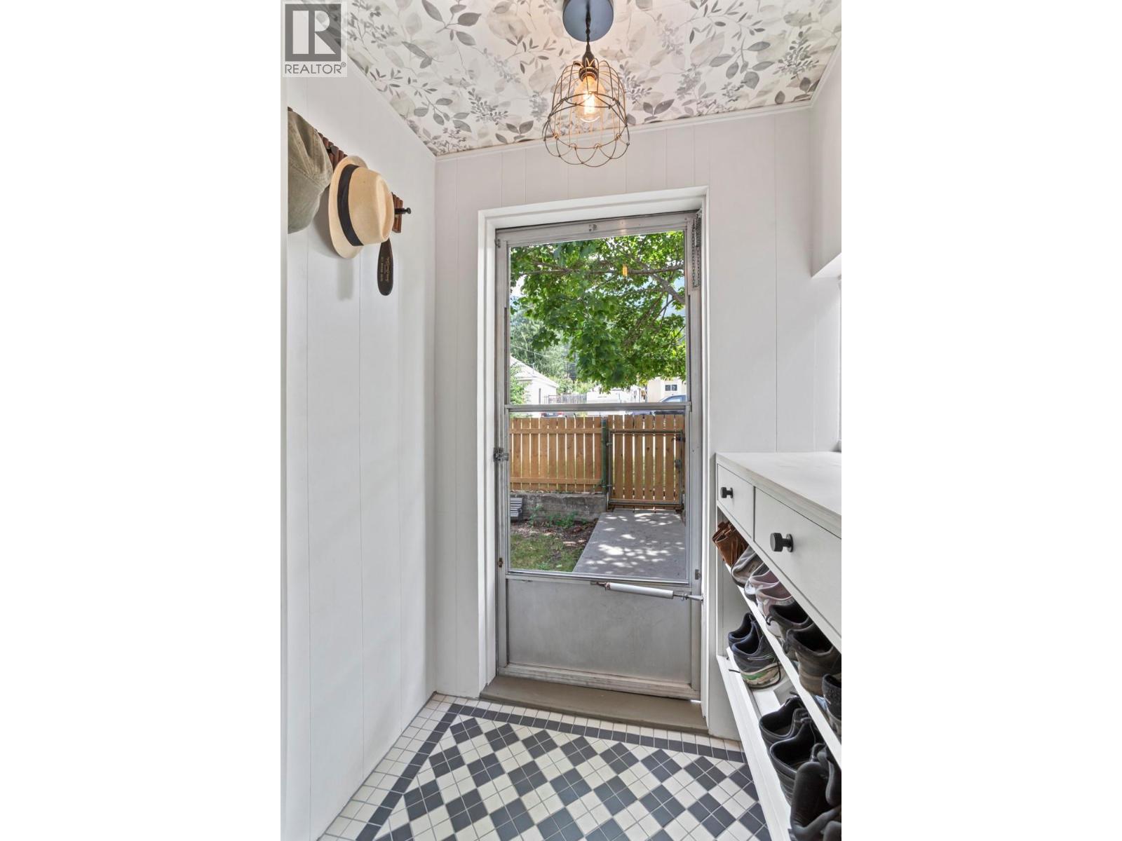 1413 Eastman Avenue, Riondel, British Columbia V0B 2B0 - Photo 19 - 10395788