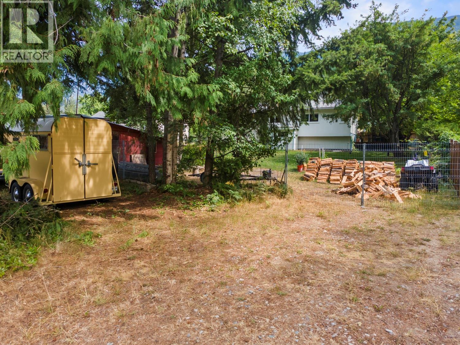1413 Eastman Avenue, Riondel, British Columbia V0B 2B0 - Photo 24 - 10395788