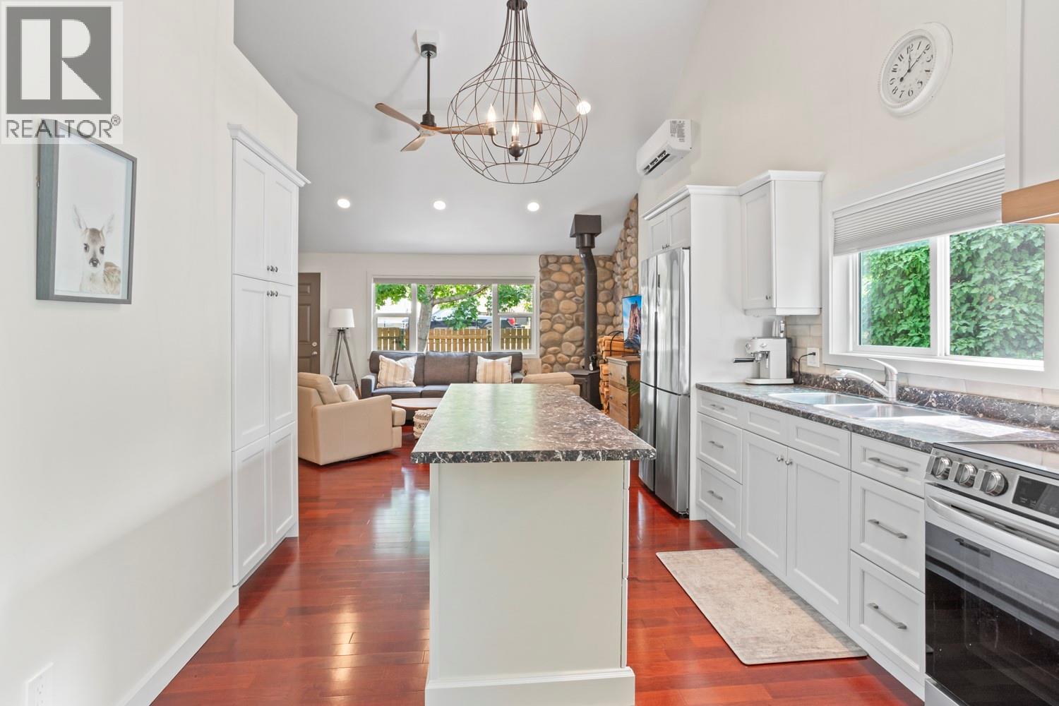 1413 Eastman Avenue, Riondel, British Columbia V0B 2B0 - Photo 8 - 10395788