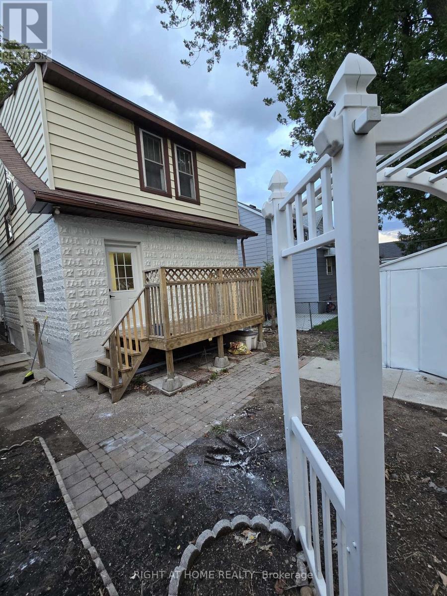 140 Napier Street, Sarnia, Ontario  N7T 6E6 - Photo 4 - X13604314