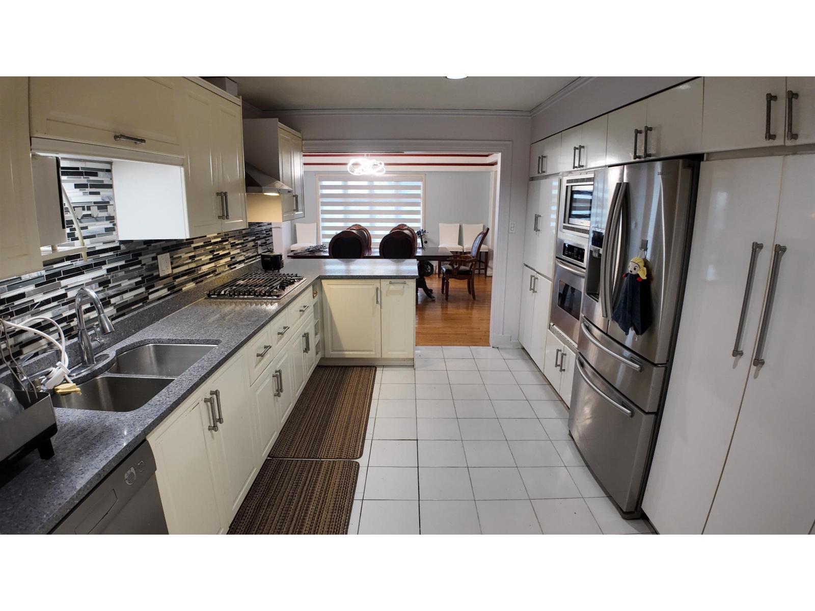 8222 144 Street, Surrey, British Columbia  V3W 5T4 - Photo 11 - R3109981