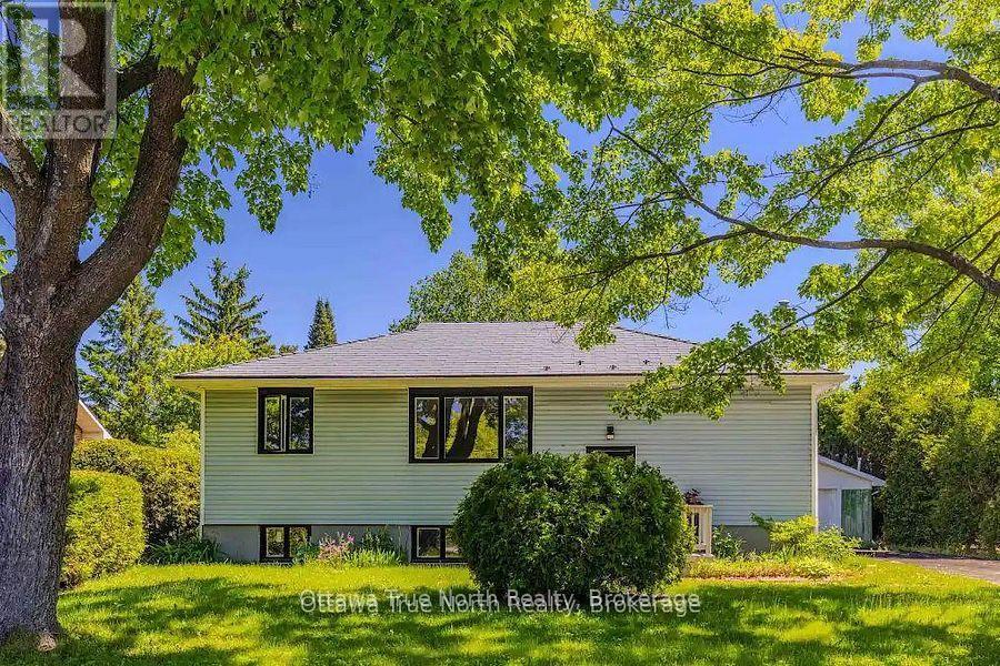 35 TAUVETTE STREET, Ottawa, Ontario