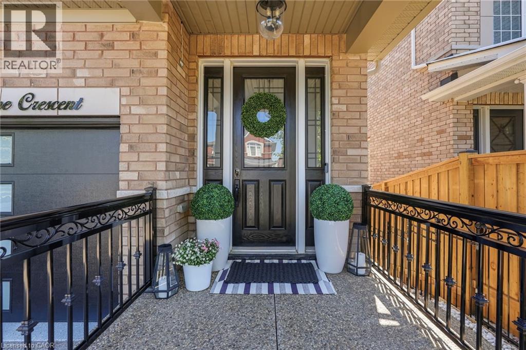 64 Narbonne Crescent Unit# Upper, Stoney Creek, Ontario  L8J 0J7 - Photo 2 - 40850496