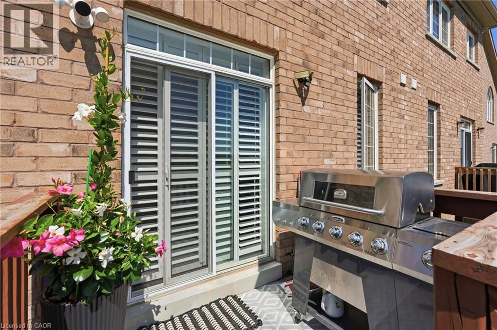 64 Narbonne Crescent Unit# Upper, Stoney Creek, Ontario  L8J 0J7 - Photo 39 - 40850496