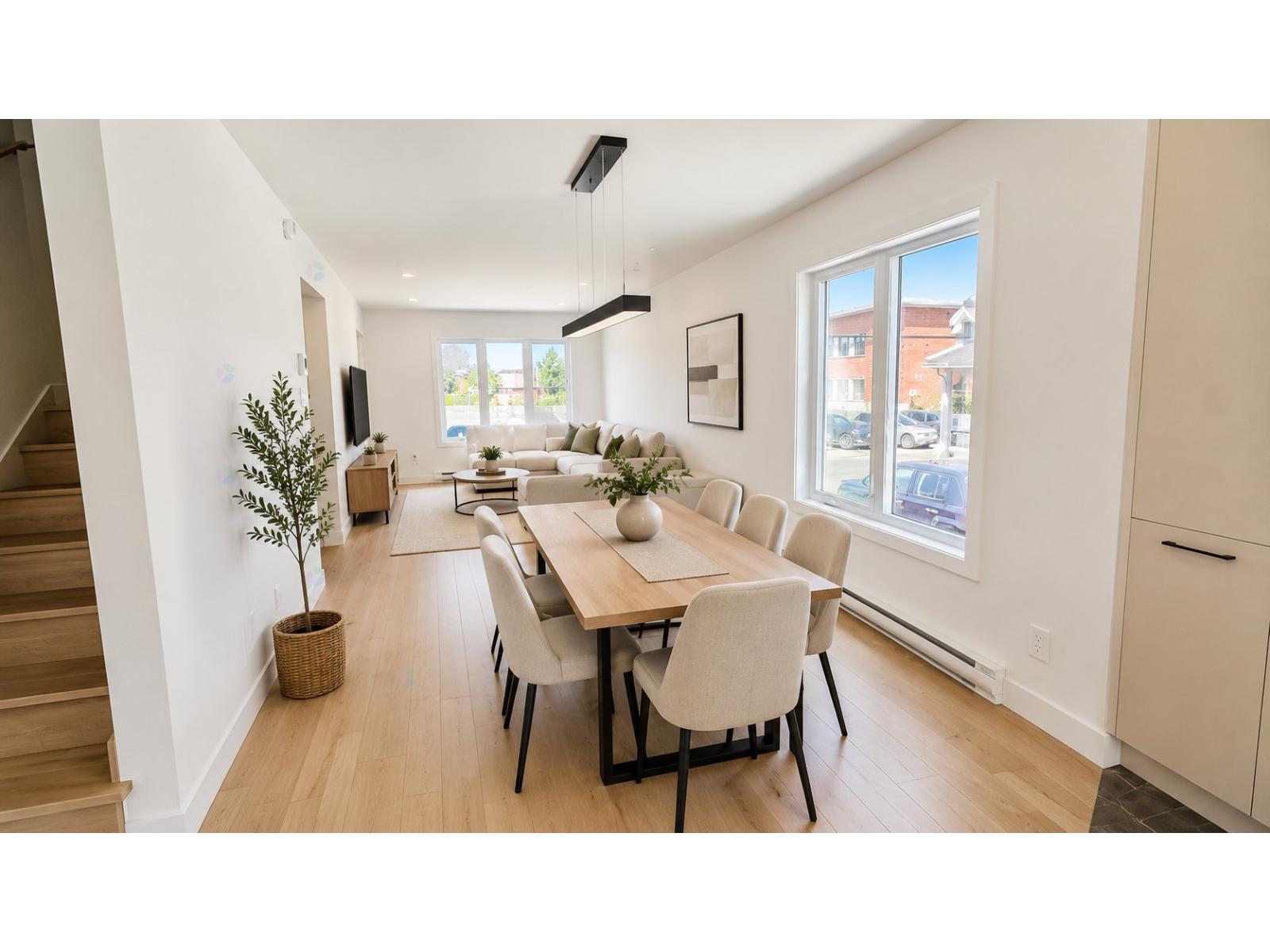 79Z Rue D'Youville|#B Varennes Quebec Canada J3X1R1 3