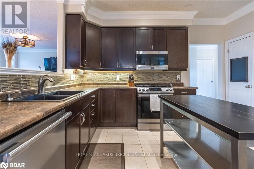 53 Graihawk Drive, Barrie, Ontario  L4N 6G7 - Photo 3 - S13508546