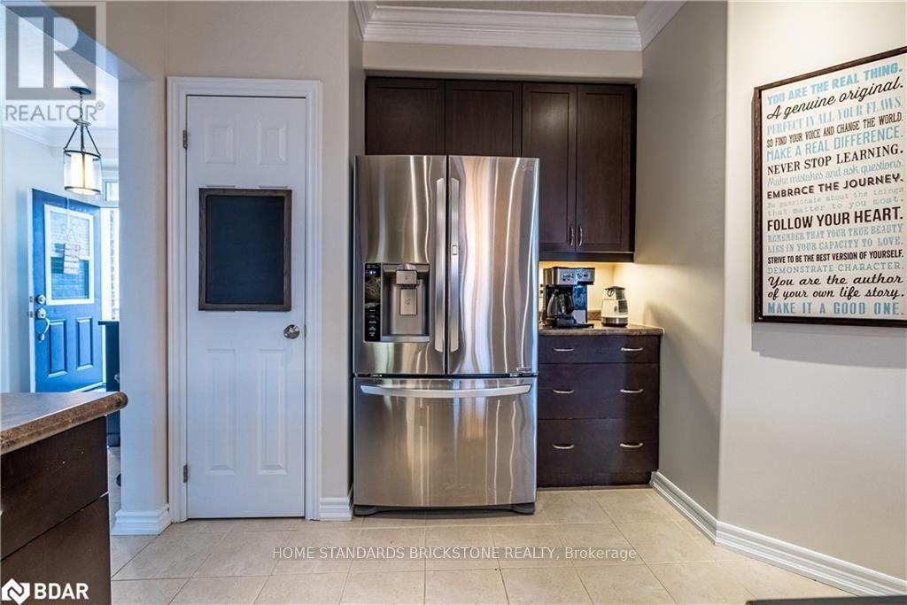 53 Graihawk Drive, Barrie, Ontario  L4N 6G7 - Photo 4 - S13508546