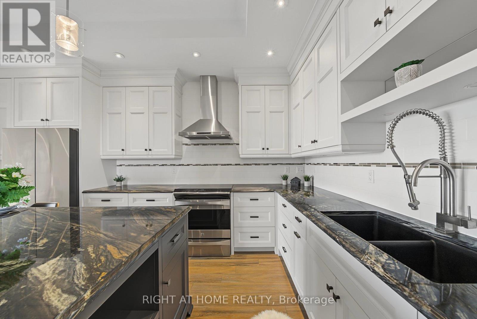 1206 - 20 Speers Road, Oakville, Ontario  L6K 3R5 - Photo 7 - W13604312