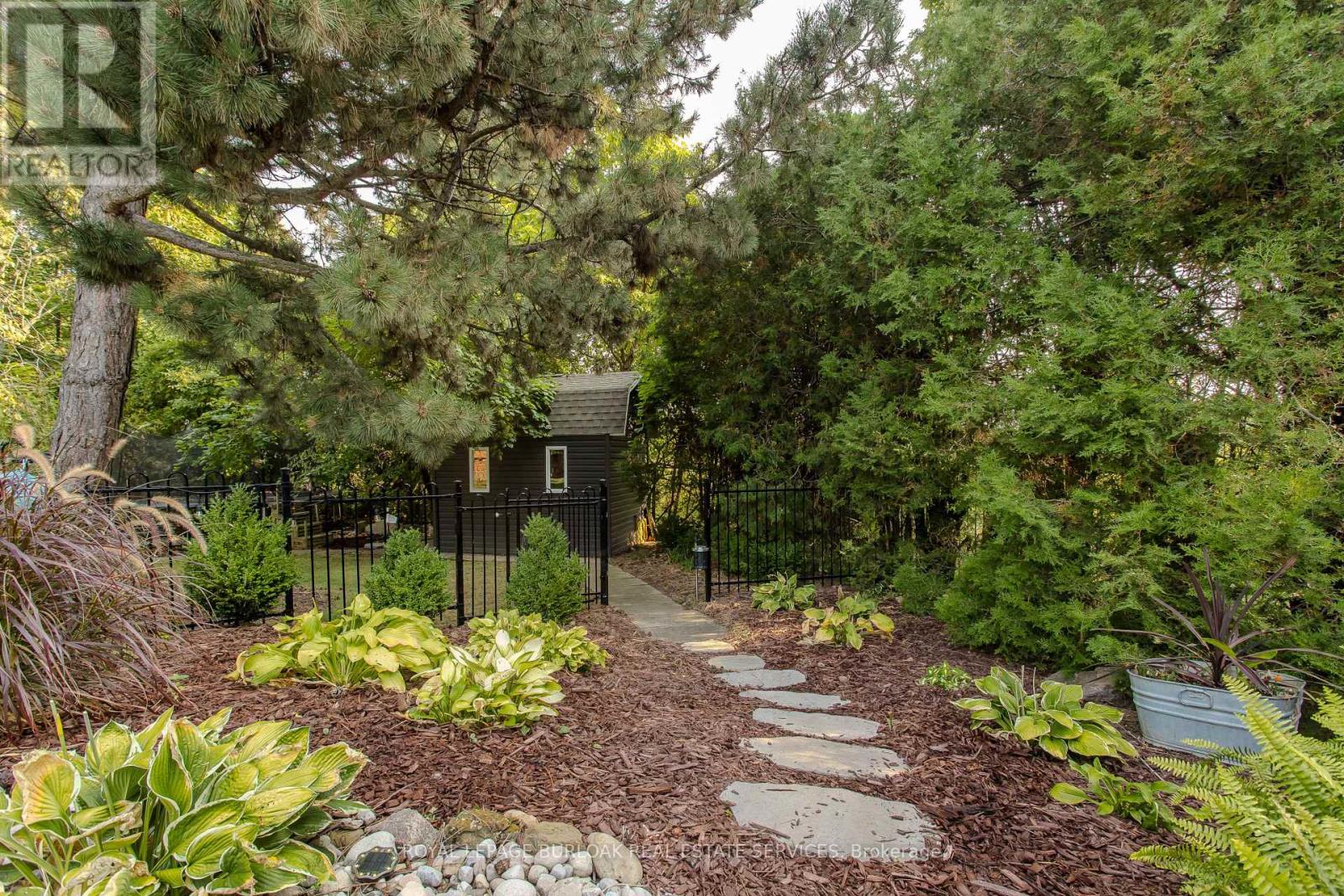 2023 Cheviot Court, Burlington, Ontario  L7P 1W7 - Photo 6 - W13604334
