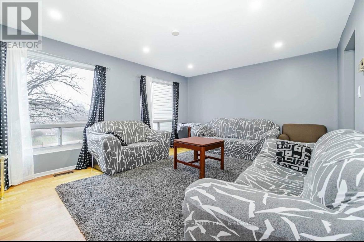 26 Sandringham Court, Brampton, Ontario  L6T 3Z3 - Photo 12 - W13604336