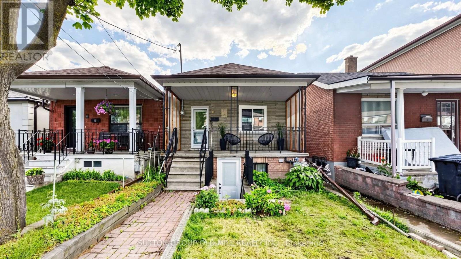 6 HILLDALE ROAD, Toronto, Ontario