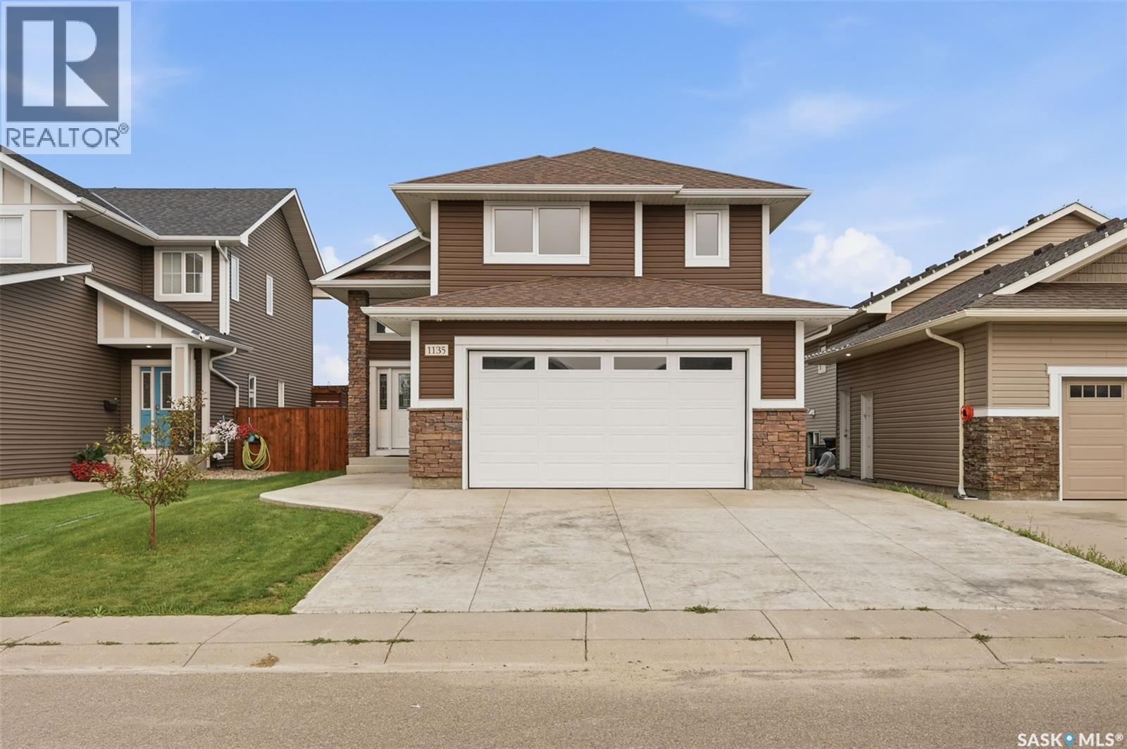 1135 Pringle Way, Saskatoon, Saskatchewan  S7T 0V5 - Photo 1 - SK043646