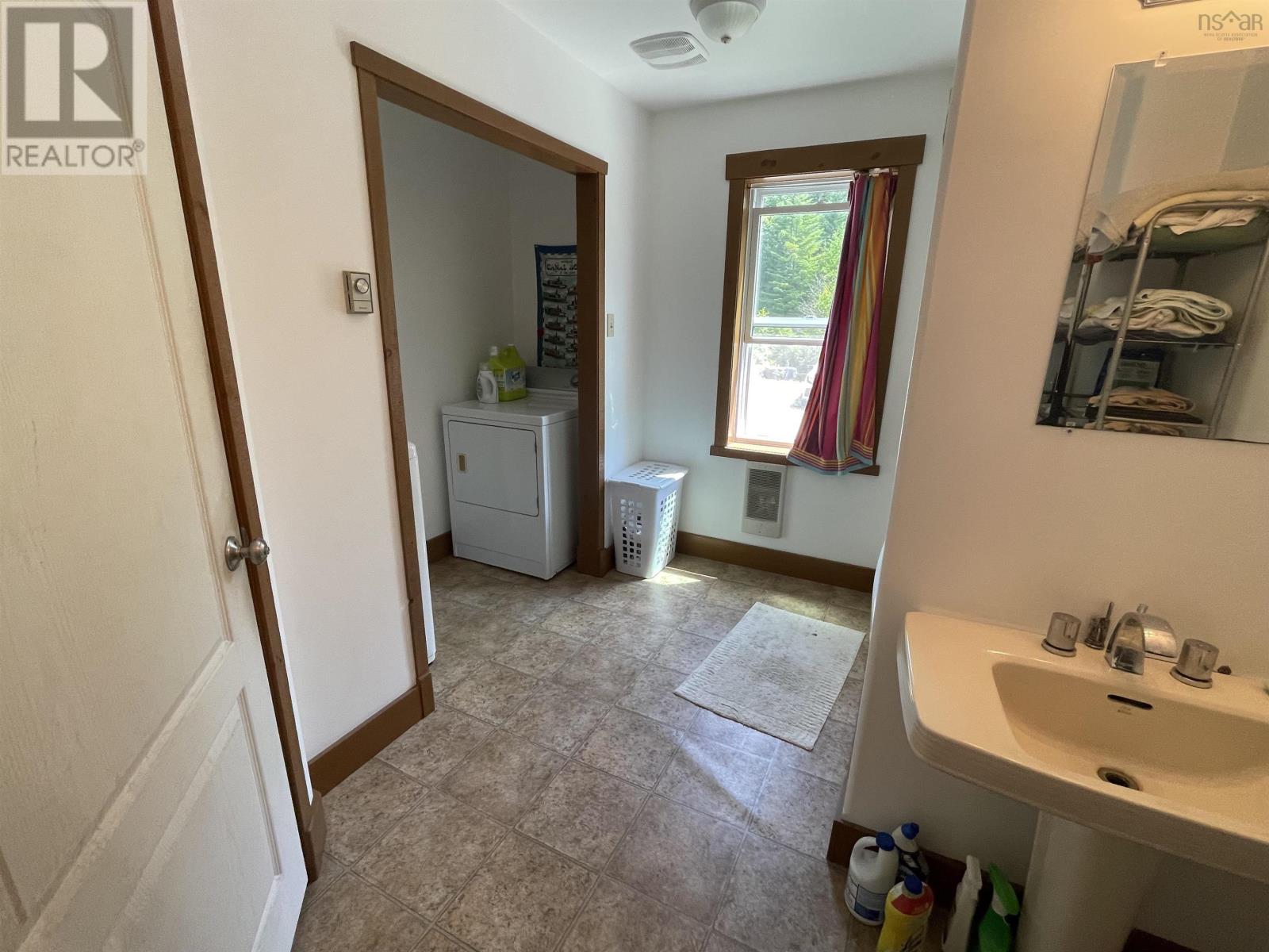 63 Old Post Road, East Chester, Nova Scotia  B0J 1J0 - Photo 19 - 202618631