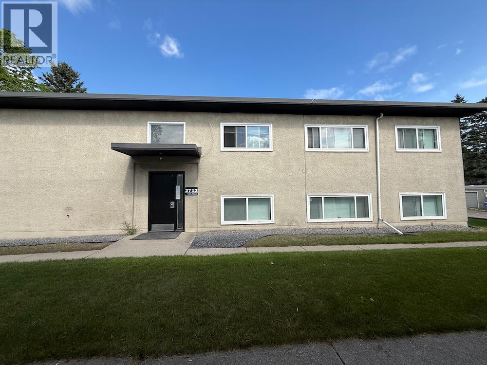 2712/2716 Brentwood Boulevard NW, Calgary, Alberta  T2L 1J4 - Photo 7 - A2323205