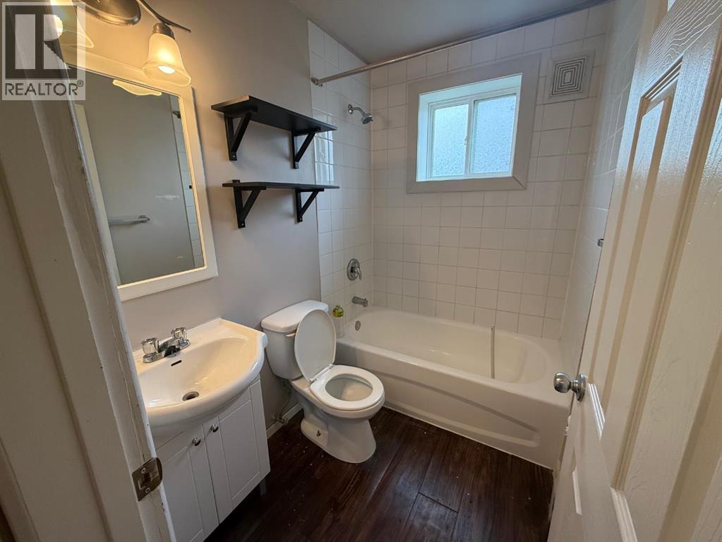 2712/2716 Brentwood Boulevard NW, Calgary, Alberta  T2L 1J4 - Photo 41 - A2323205