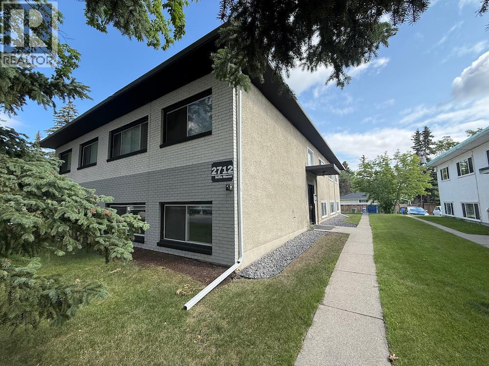 2712/2716 Brentwood Boulevard NW, Calgary, Alberta  T2L 1J4 - Photo 6 - A2323205