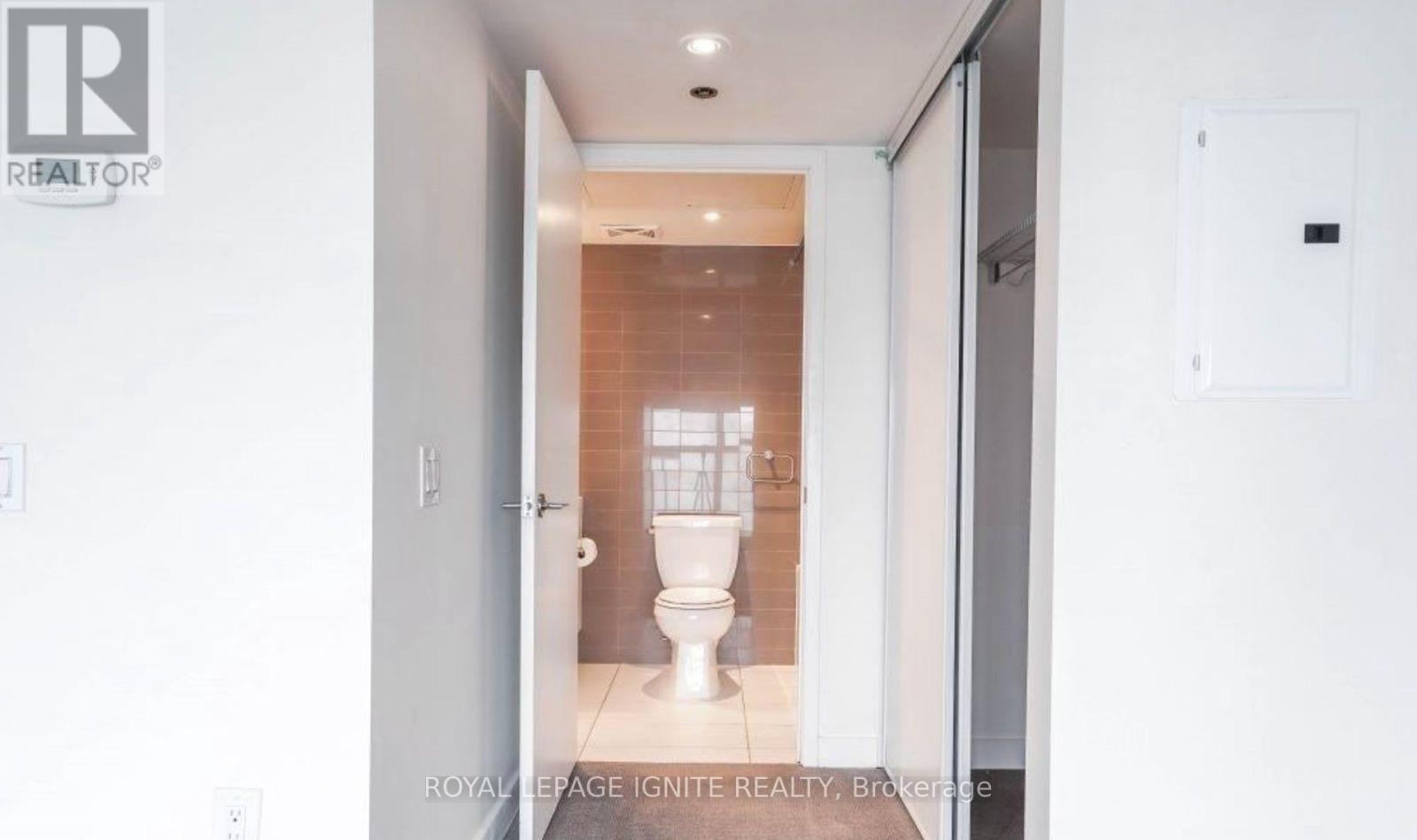 4111 - 75 Queens Wharf Road, Toronto, Ontario M5V 0J8 - Photo 13 - C13604460
