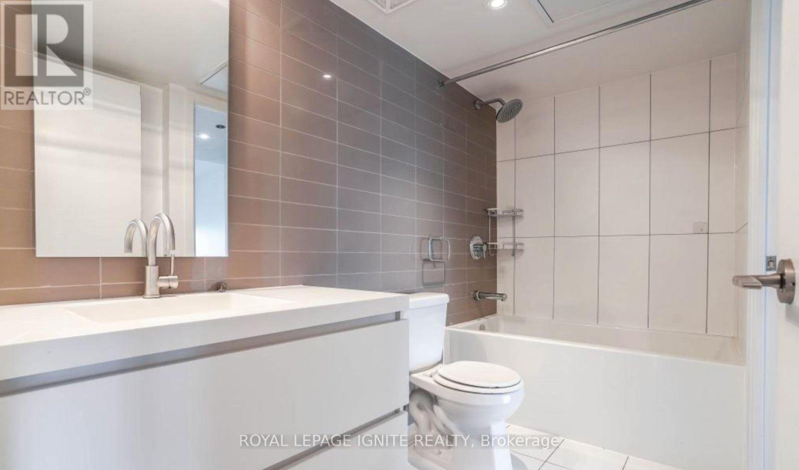 4111 - 75 Queens Wharf Road, Toronto, Ontario M5V 0J8 - Photo 14 - C13604460