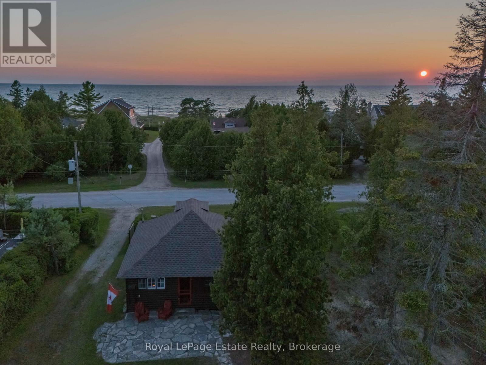 533 Second Avenue N, South Bruce Peninsula, Ontario  N0H 2G0 - Photo 5 - X13604526