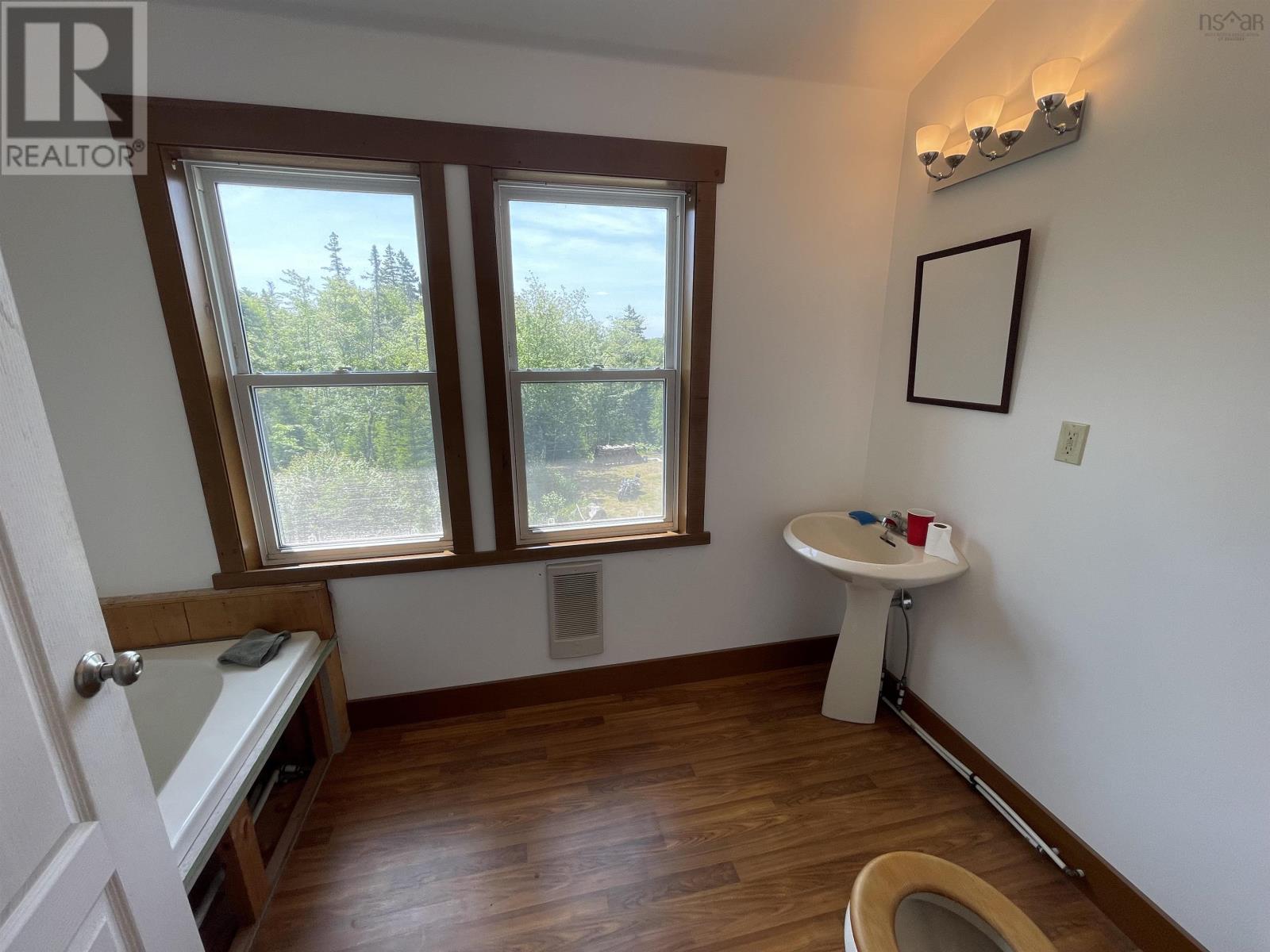 63 Old Post Road, East Chester, Nova Scotia  B0J 1J0 - Photo 14 - 202618631