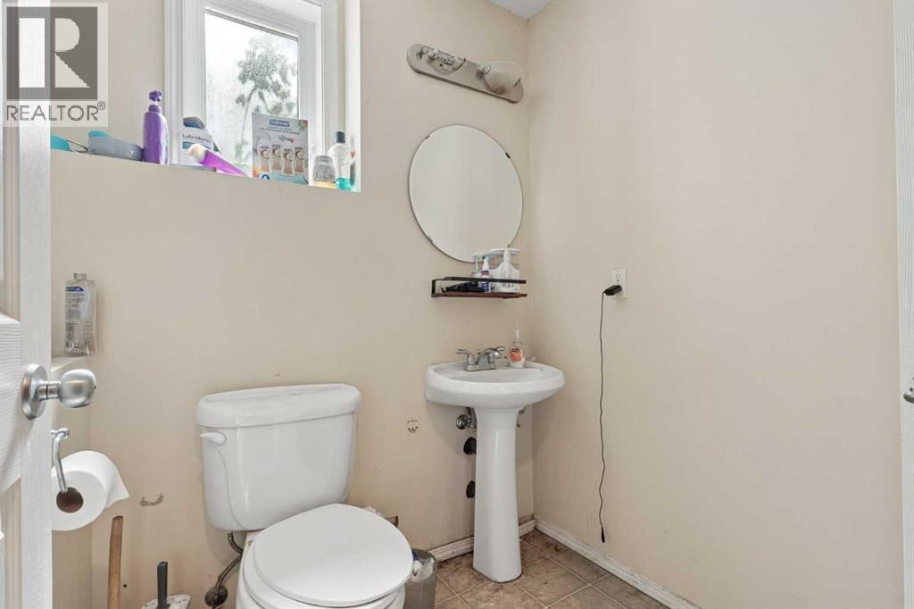 84 Aberdeen Road W, Lethbridge, Alberta  T1J 4Z2 - Photo 28 - A2328778