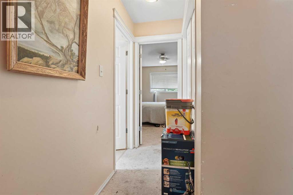 84 Aberdeen Road W, Lethbridge, Alberta  T1J 4Z2 - Photo 15 - A2328778
