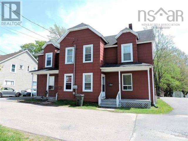 2-4 Queen Street Extension, Amherst, Nova Scotia