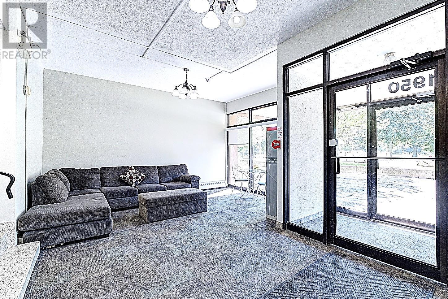 502 - 1950 Main Street W, Hamilton, Ontario  L8S 4M9 - Photo 2 - X13604652