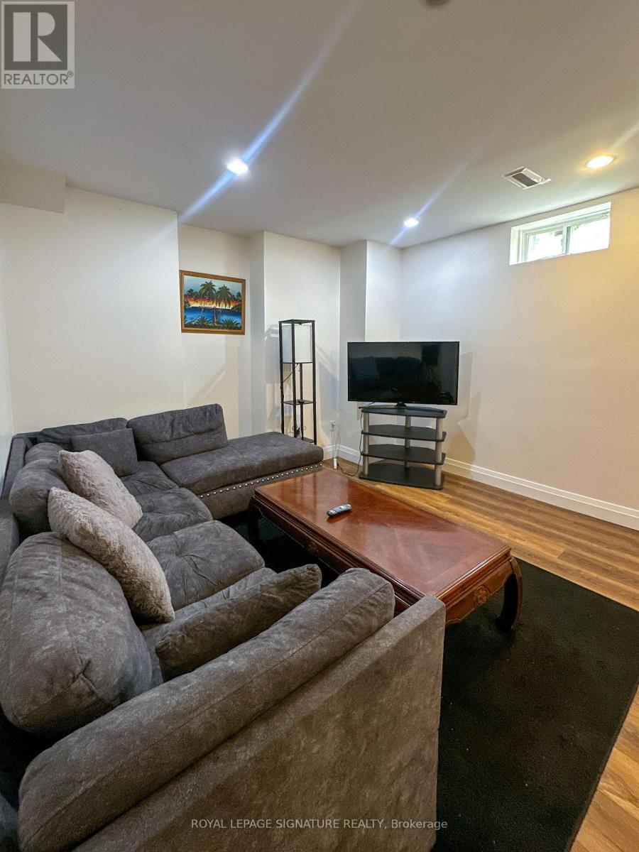 Bsmt - 3974 Foxwood Avenue, Mississauga, Ontario  L5N 7V4 - Photo 4 - W13526028