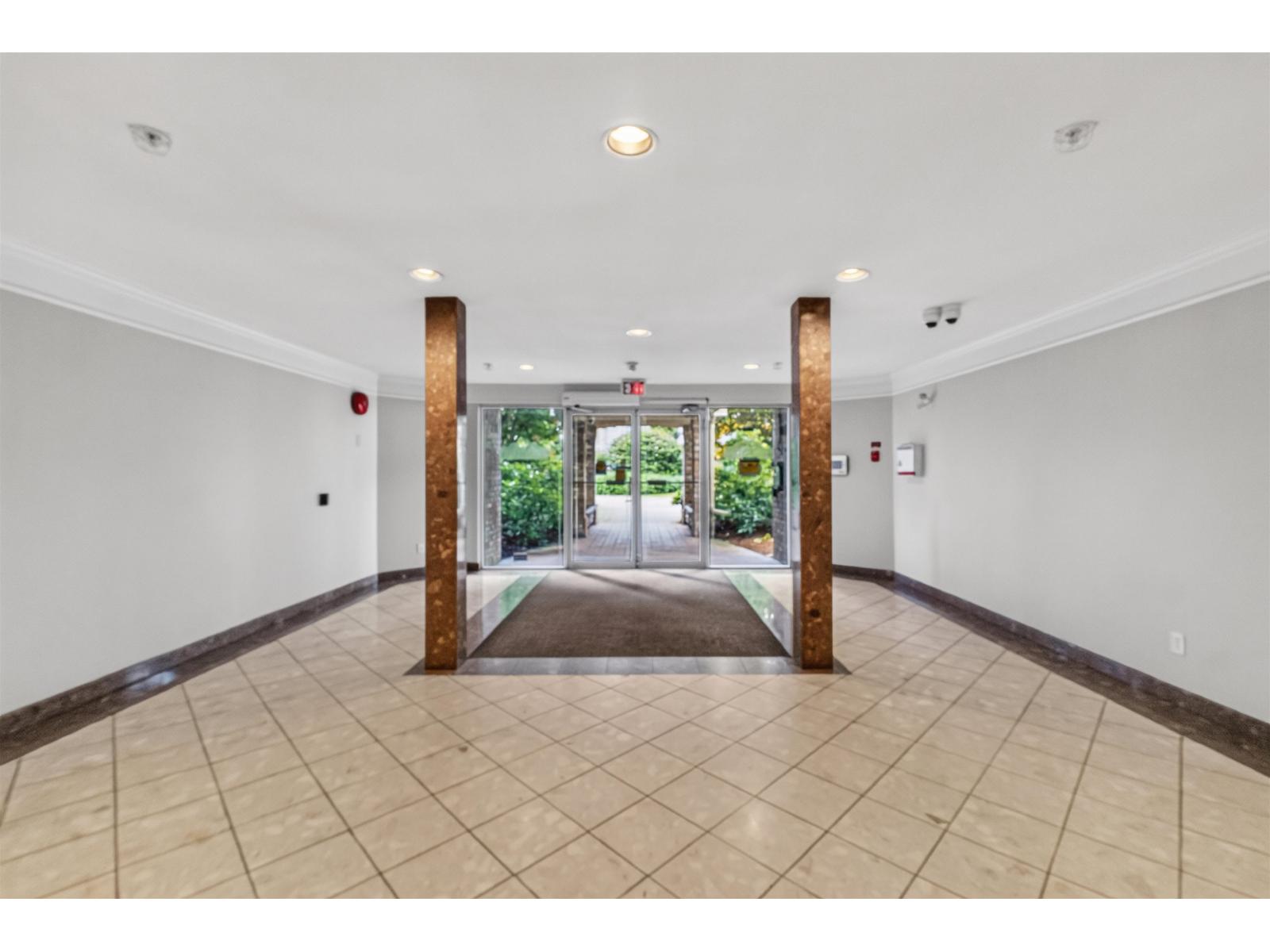215 7151 121 Street, Surrey, British Columbia  V3W 0E7 - Photo 10 - R3147546