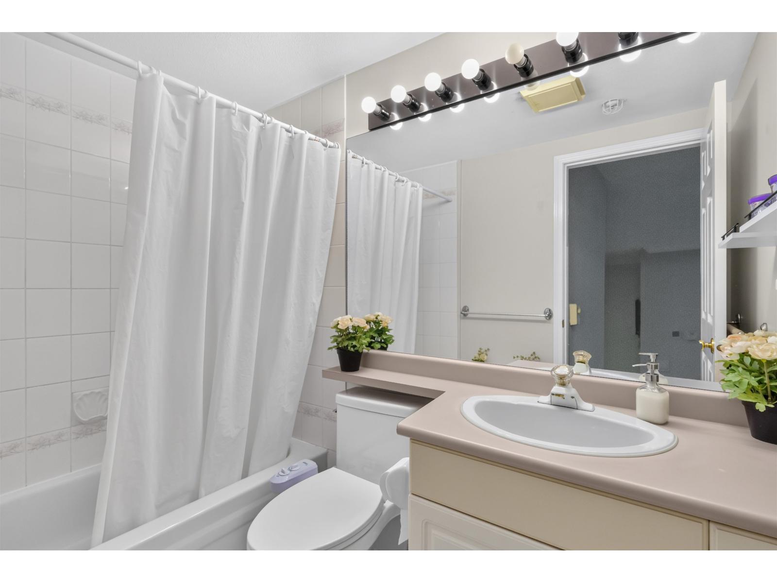 215 7151 121 Street, Surrey, British Columbia  V3W 0E7 - Photo 16 - R3147546