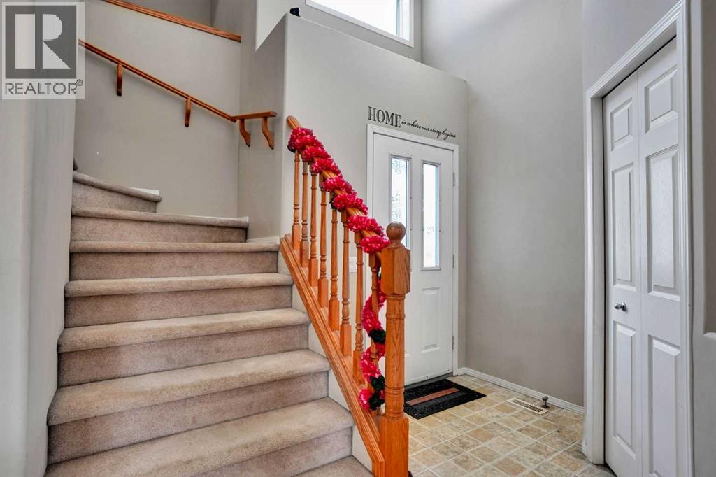 62 Covewood Manor, Calgary, Alberta  T3K 5P9 - Photo 6 - A2330588
