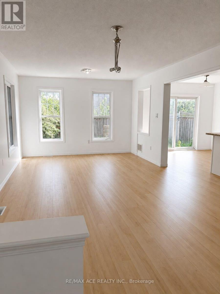 901 Rigo Crossing Crescent, Milton, Ontario  L9T 8E1 - Photo 3 - W13604730