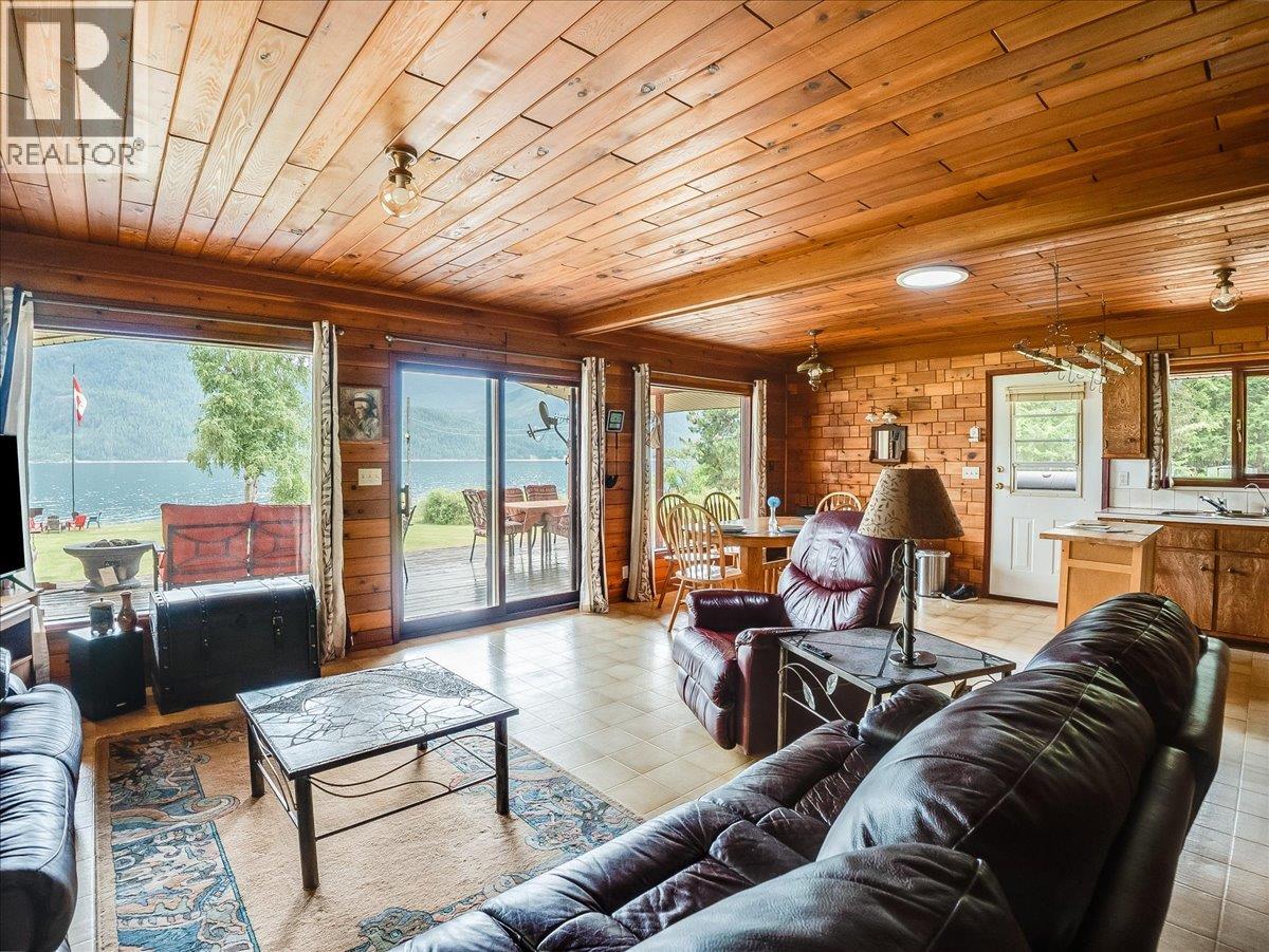 7510 Deer Park Road, Deer Park, British Columbia V1N 4V8 - Photo 19 - 10394792