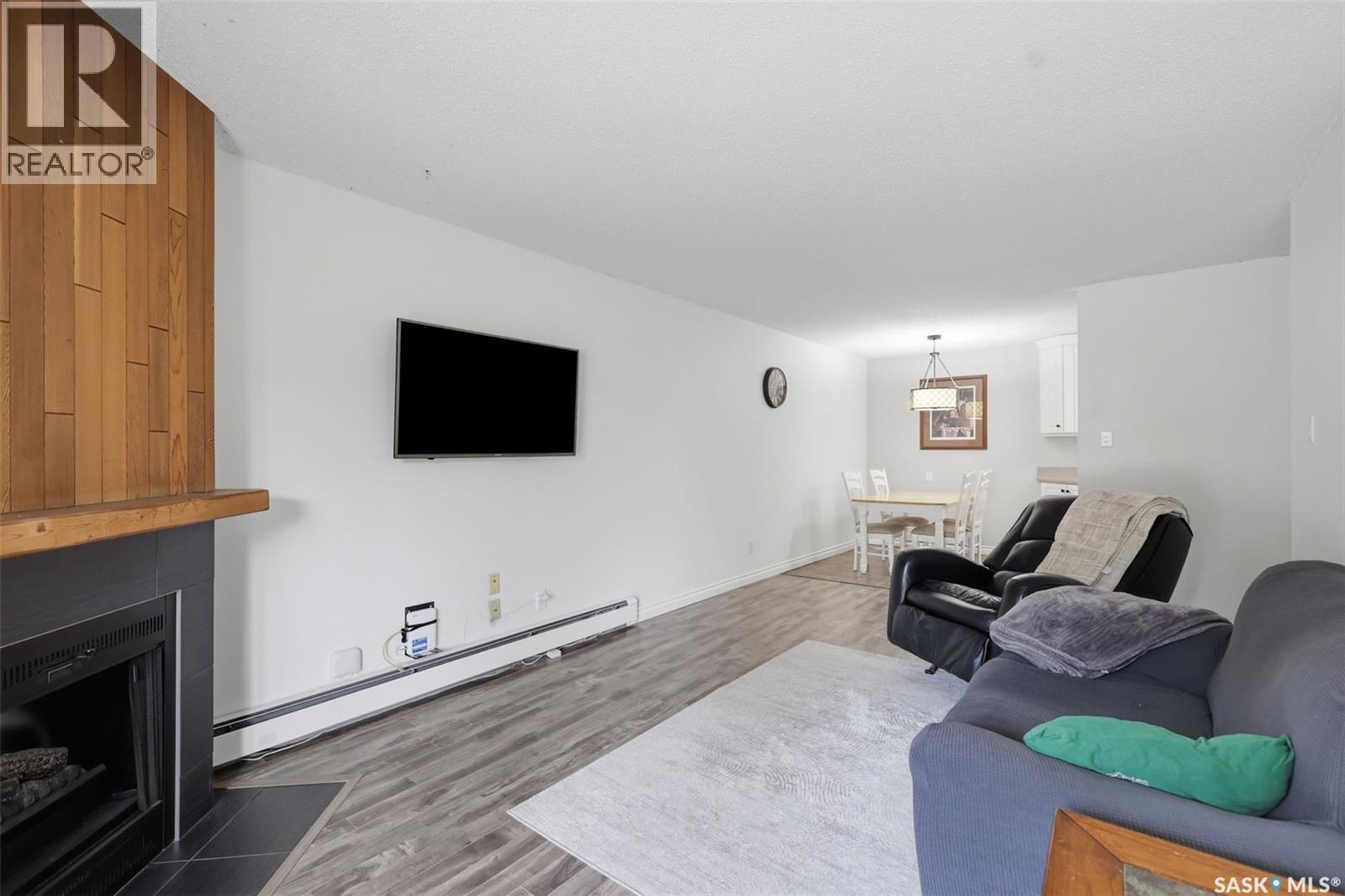 717 310 Stillwater Drive, Saskatoon, Saskatchewan  S7J 4H7 - Photo 2 - SK043647
