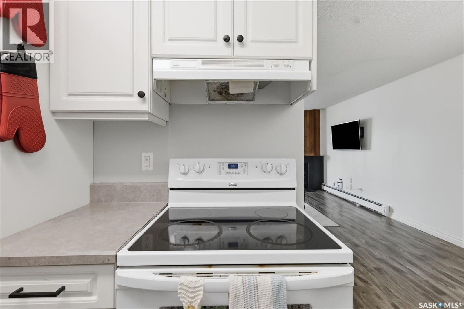 717 310 Stillwater Drive, Saskatoon, Saskatchewan  S7J 4H7 - Photo 8 - SK043647
