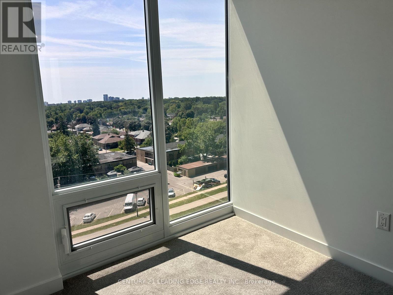810 - 4010 Eglinton Avenue W, Toronto (Humber Heights), Ontario  M9A 0G5 - Photo 3 - W13604740