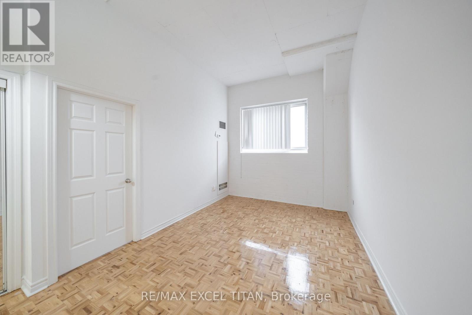 204 - 1401 Dupont Street, Toronto (Dovercourt-Wallace Emerson-Junction), Ontario  M6H 4J7 - Photo 5 - W13604786