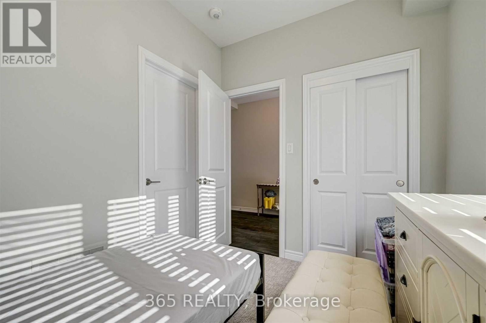 16 Hibiscus Lane, Hamilton, Ontario  L8K 5J3 - Photo 10 - X13604758