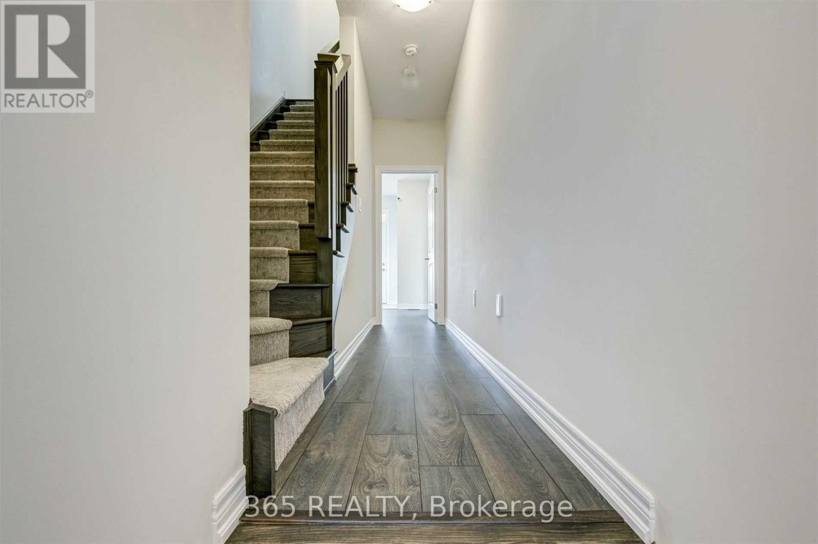 16 Hibiscus Lane, Hamilton, Ontario  L8K 5J3 - Photo 6 - X13604758