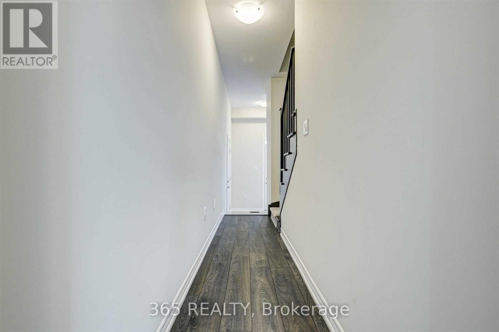 16 Hibiscus Lane, Hamilton, Ontario  L8K 5J3 - Photo 7 - X13604758