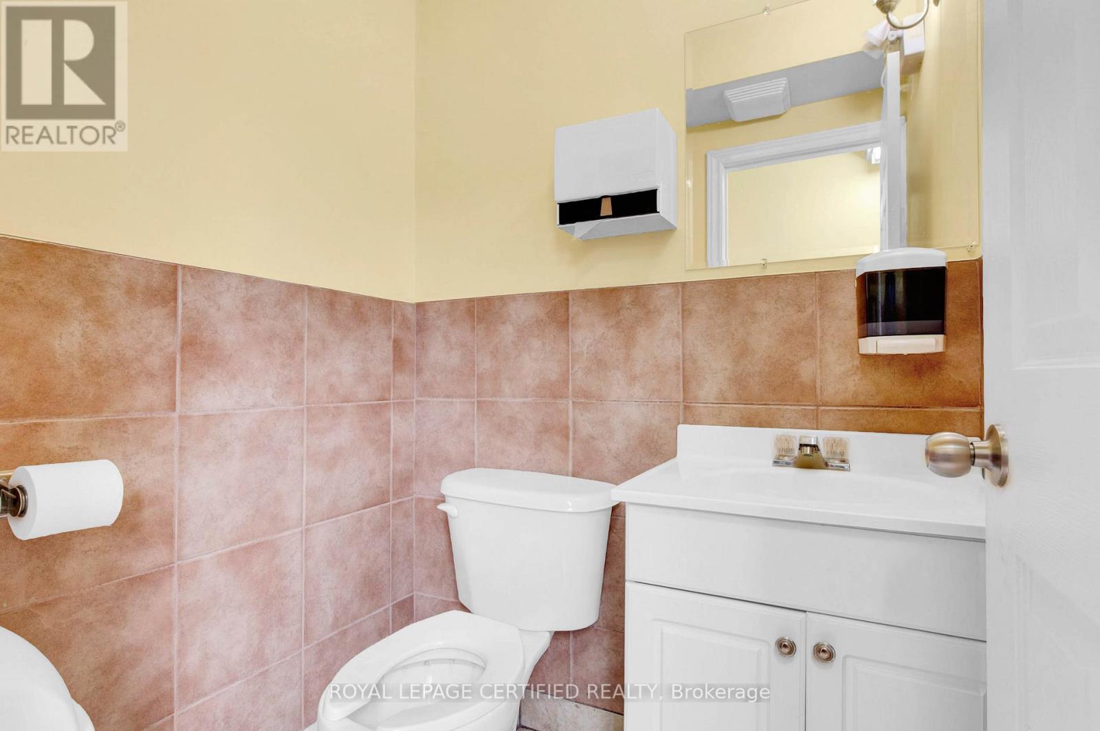 25 Eby Street S, Kitchener, Ontario  N2G 3K6 - Photo 10 - X13604762