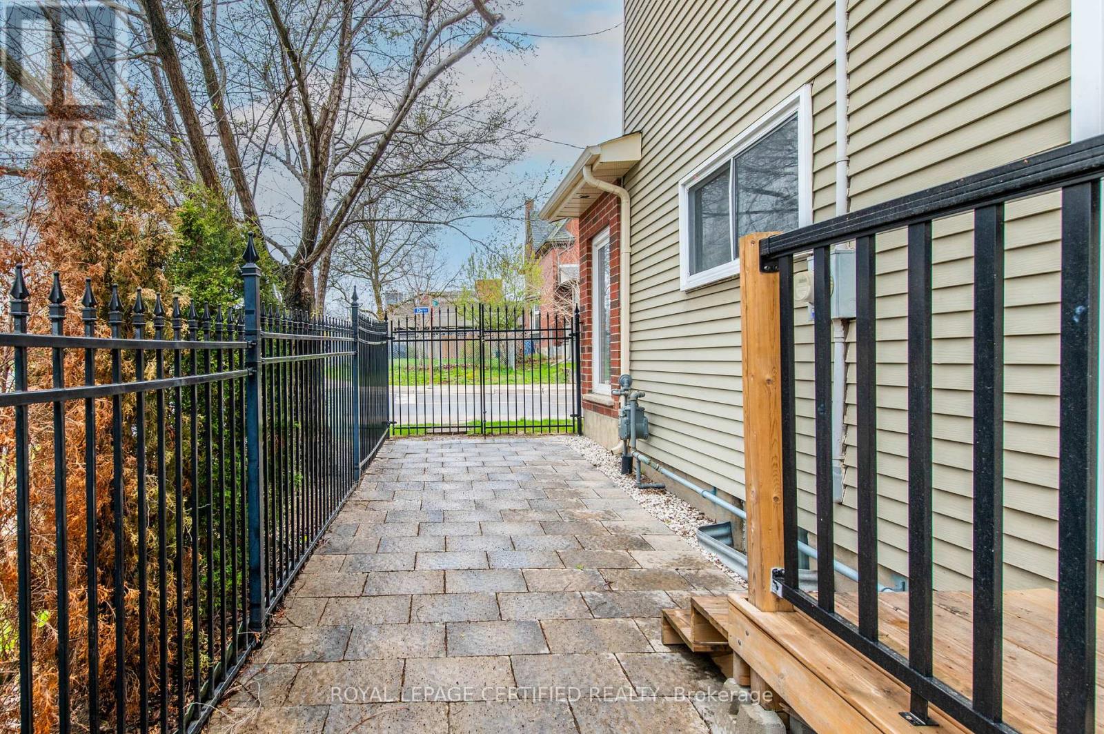 25 Eby Street S, Kitchener, Ontario  N2G 3K6 - Photo 29 - X13604762